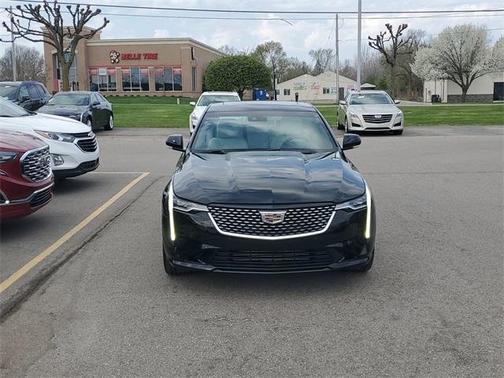 2022 Cadillac CT4 Premium Luxury