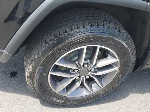 Diamond Black 2020 Jeep Grand Cherokee Limited