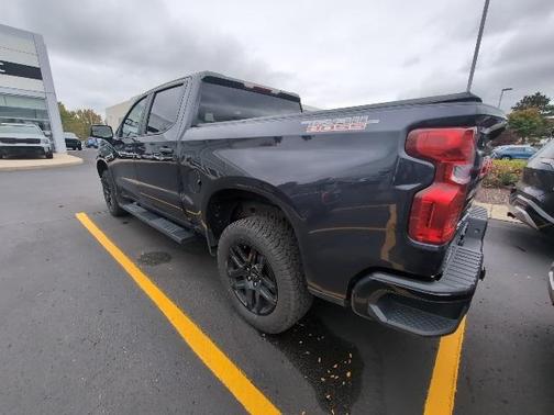2022 Chevrolet Silverado 1500 Custom Trail Boss