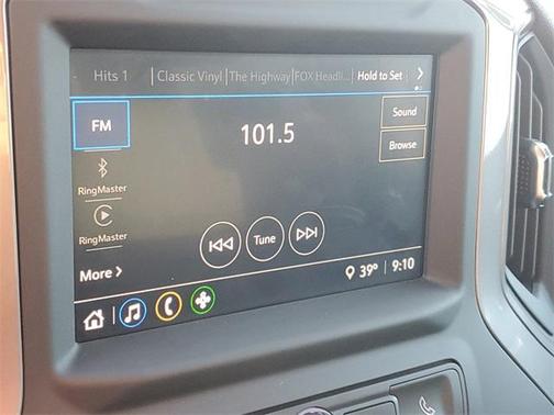 2022 Chevrolet Silverado 1500 Custom Trail Boss