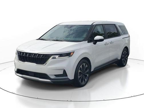 Snow White Pearl 2024 Kia Carnival EX
