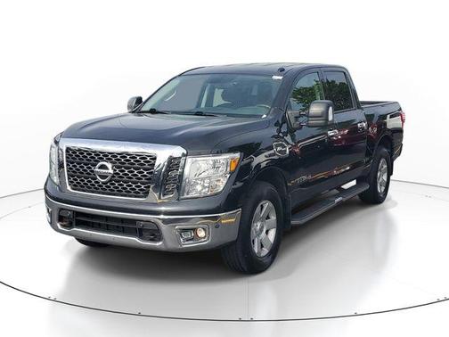 Black 2017 Nissan Titan SL