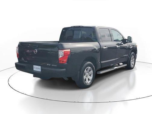Black 2017 Nissan Titan SL