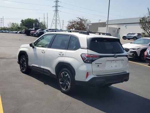 Crystal White Pearl 2025 Subaru Forester Limited