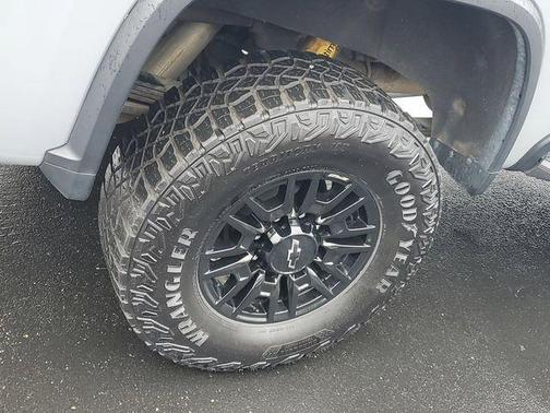 Slate Gray Metallic 2024 Chevrolet Silverado 2500 ZR2
