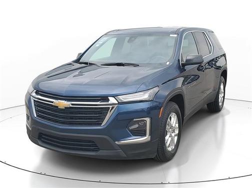 2023 Chevrolet Traverse LS