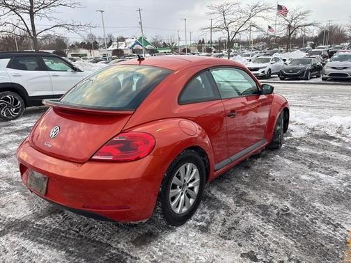 2016 Volkswagen Beetle 1.8T S