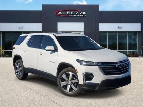 2023 Chevrolet Traverse LT Leather