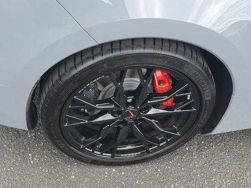 Sea 2024 Chevrolet Corvette Stingray w/2LT