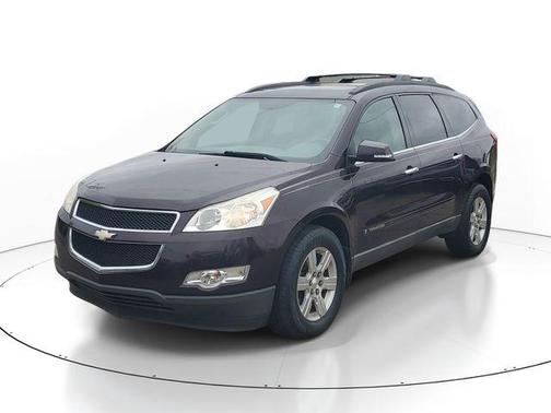 Dark Cherry Metallic 2009 Chevrolet Traverse LT