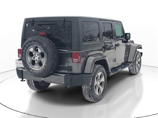 2017 Jeep Wrangler Unlimited Sahara