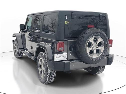 2017 Jeep Wrangler Unlimited Sahara