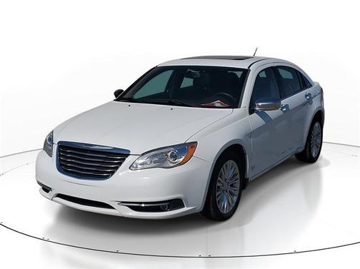 2013 Chrysler 200 Limited