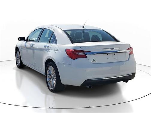 2013 Chrysler 200 Limited