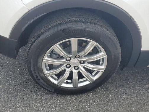 Crystal White Tri-Coat 2021 Cadillac XT4 Premium Luxury