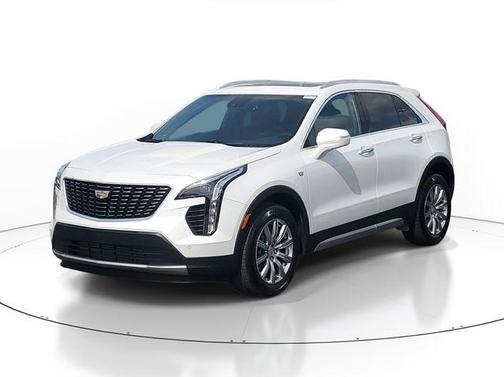 Crystal White Tri-Coat 2021 Cadillac XT4 Premium Luxury