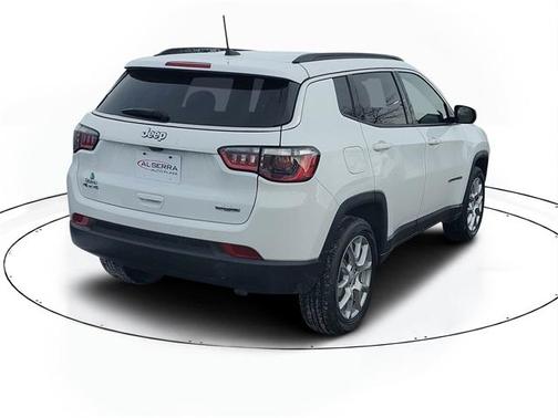 2024 Jeep Compass Latitude Lux