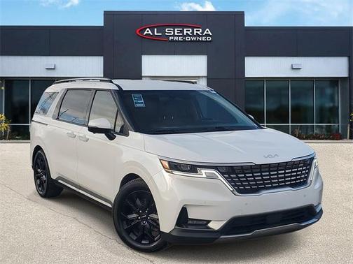 2023 Kia Carnival SX