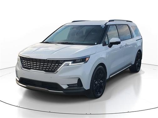 2023 Kia Carnival SX