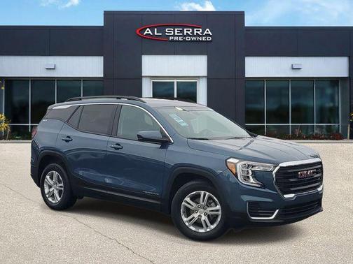 Metallic 2024 GMC Terrain SLE