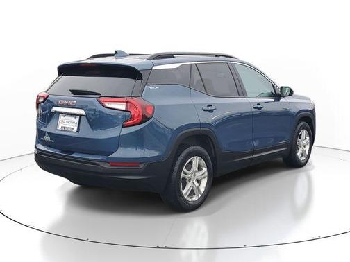 Metallic 2024 GMC Terrain SLE
