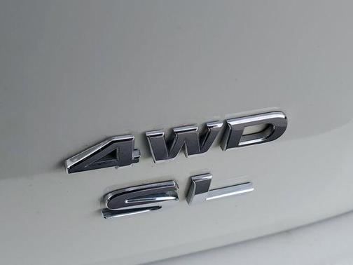 Glacier White 2020 Nissan Pathfinder SL