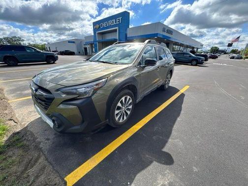 Autumn Green Metallic 2025 Subaru Outback Limited