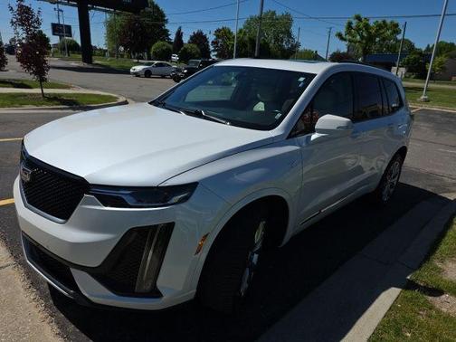 Crystal White Tri-Coat 2020 Cadillac XT6 Sport AWD