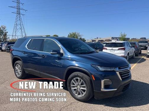 2023 Chevrolet Traverse LT Leather
