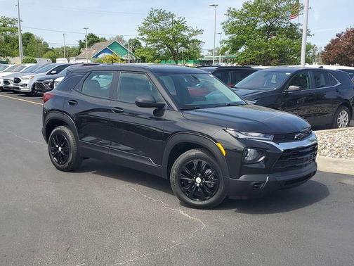 Mosaic Black Metallic 2023 Chevrolet Trailblazer LS