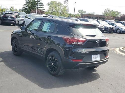 Mosaic Black Metallic 2023 Chevrolet Trailblazer LS