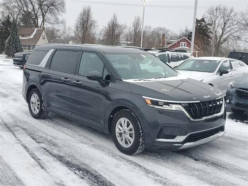 2024 Kia Carnival LX