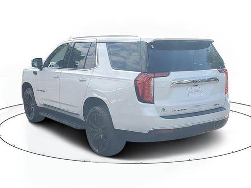 White Frost Tri-Coat 2021 GMC Yukon SLT