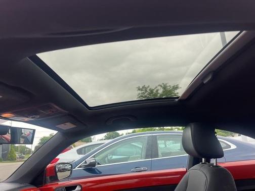 2019 Volkswagen Beetle 2.0T SE
