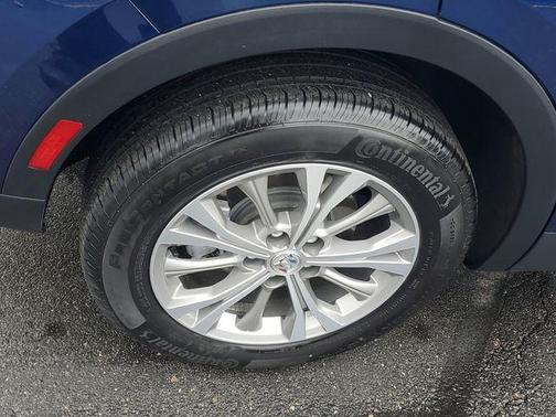 Sapphire Metallic 2023 Buick Envision Preferred