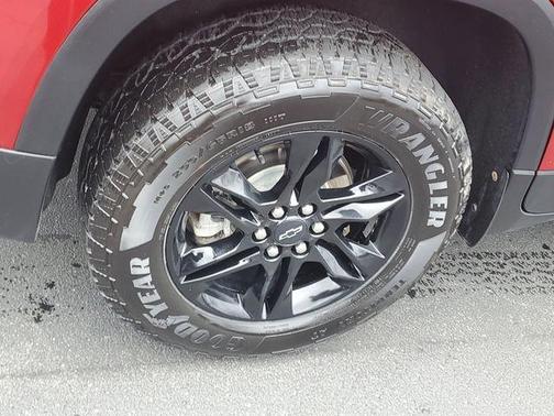 Radiant Red 2023 Chevrolet Traverse LT Leather