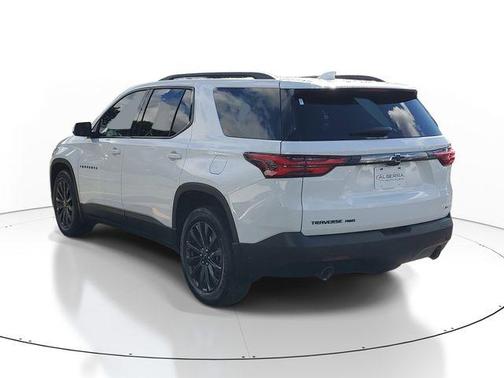 Summit White 2023 Chevrolet Traverse RS