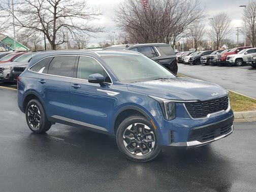 Midnight Black 2025 Kia Sorento S