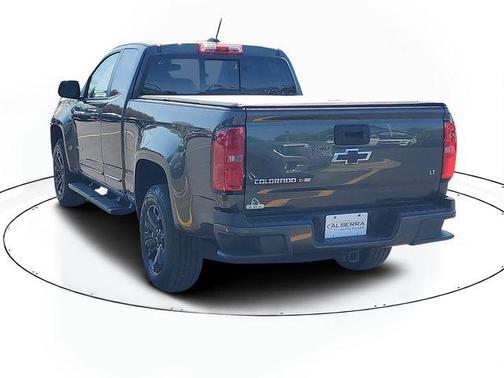 Deepwood Green Metallic 2018 Chevrolet Colorado LT