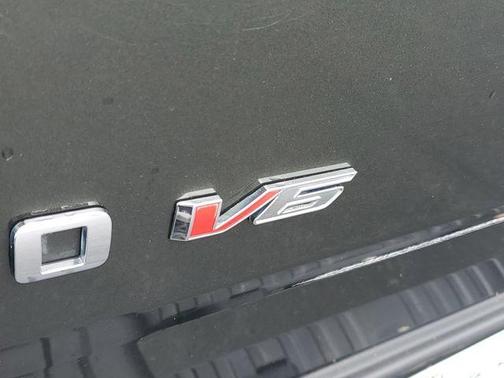 Deepwood Green Metallic 2018 Chevrolet Colorado LT