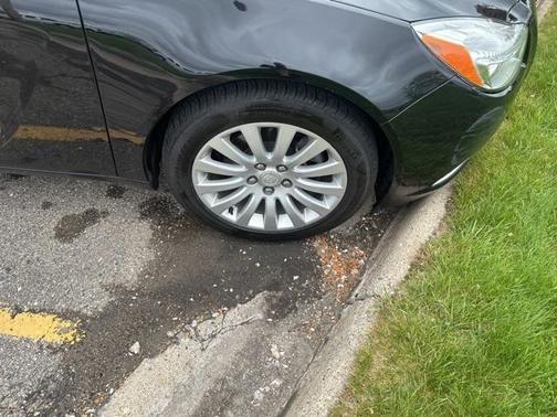 2013 Buick Regal Premium 1