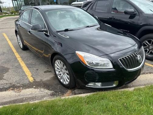 2013 Buick Regal Premium 1
