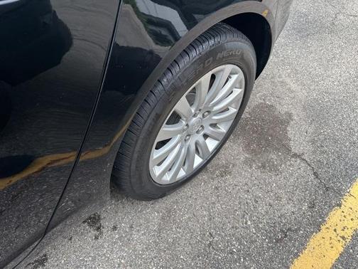 2013 Buick Regal Premium 1