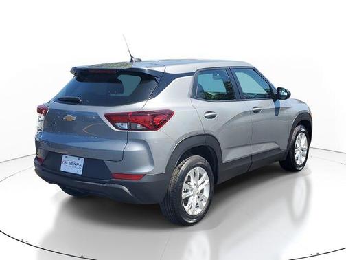 Sterling Gray Metallic 2023 Chevrolet Trailblazer LS