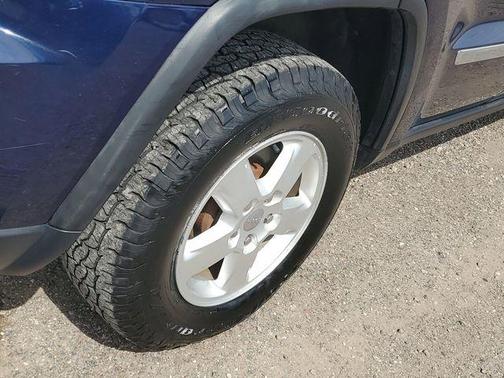 True Blue Pearlcoat 2012 Jeep Grand Cherokee Laredo