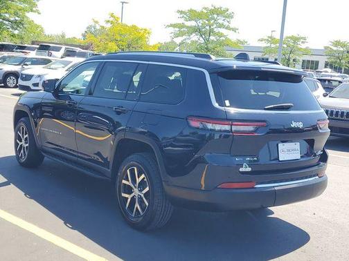 Midnight Sky 2023 Jeep Grand Cherokee L Limited