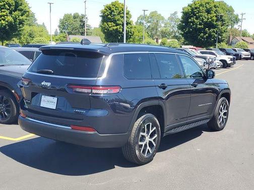 Midnight Sky 2023 Jeep Grand Cherokee L Limited