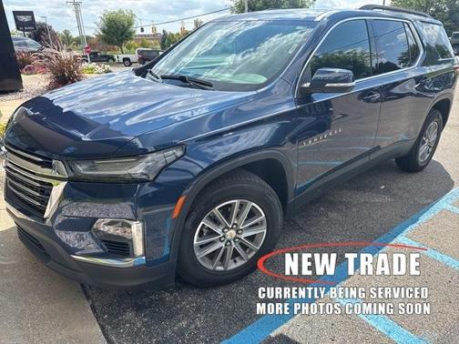 2022 Chevrolet Traverse LT Cloth