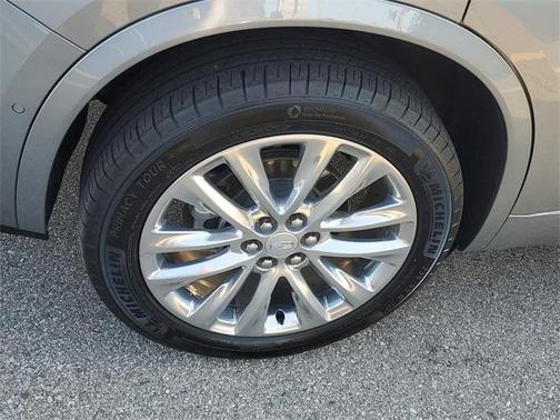 2024 Cadillac XT6 Premium Luxury AWD