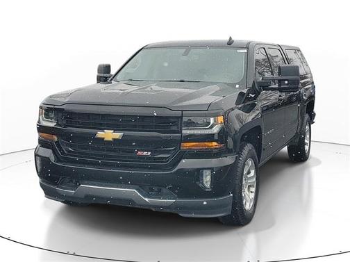 Black 2018 Chevrolet Silverado 1500 LT